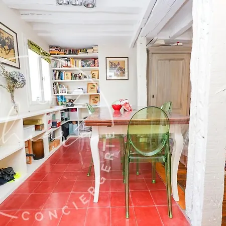 Charming Apartment Central Lovely Area 4 People Appartamento *